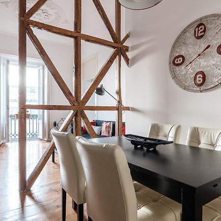 Elegant 3 Bedroom Flat With View In Principe Real Lisbon Exterior photo