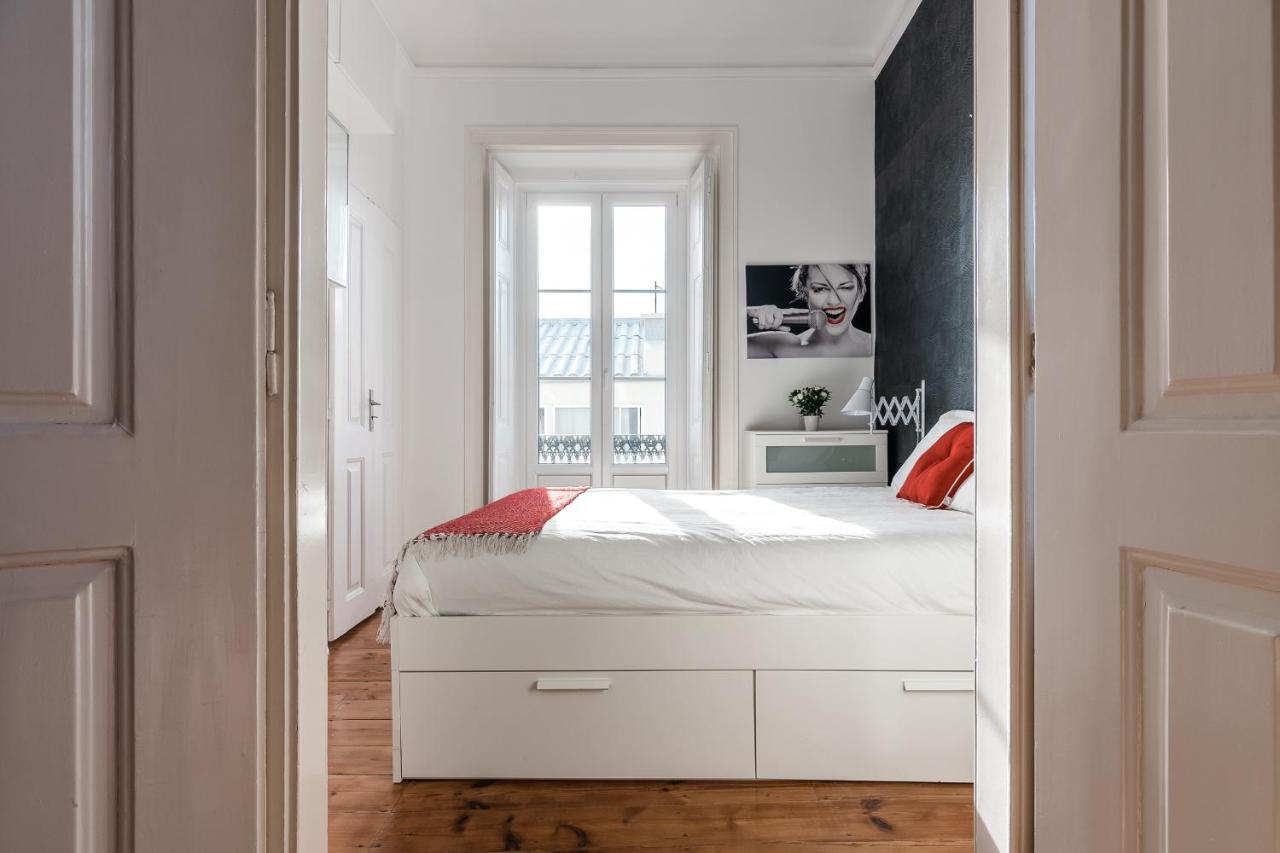 Elegant 3 Bedroom Flat With View In Principe Real Lisbon Exterior photo